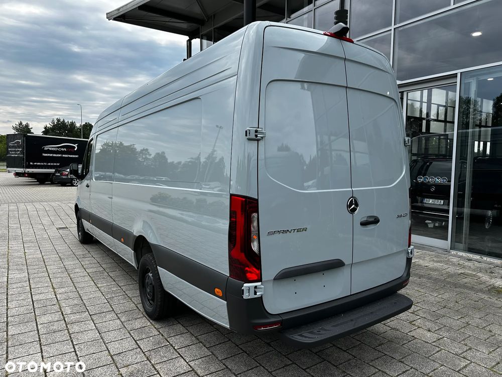 Mercedes-Benz Sprinter - 9