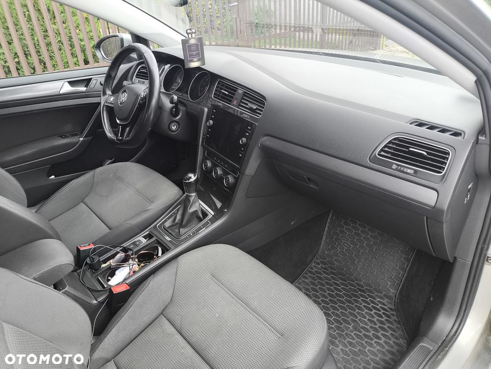 Volkswagen Golf 1.0 TSI BMT Comfortline - 13