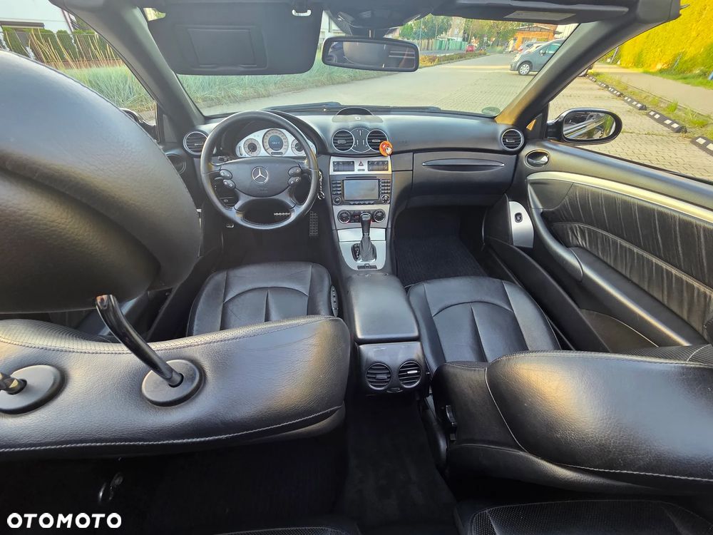 Mercedes-Benz CLK - 17