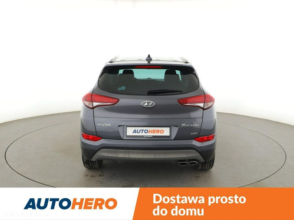 Hyundai Tucson 2.0 CRDI Style 4WD - 6