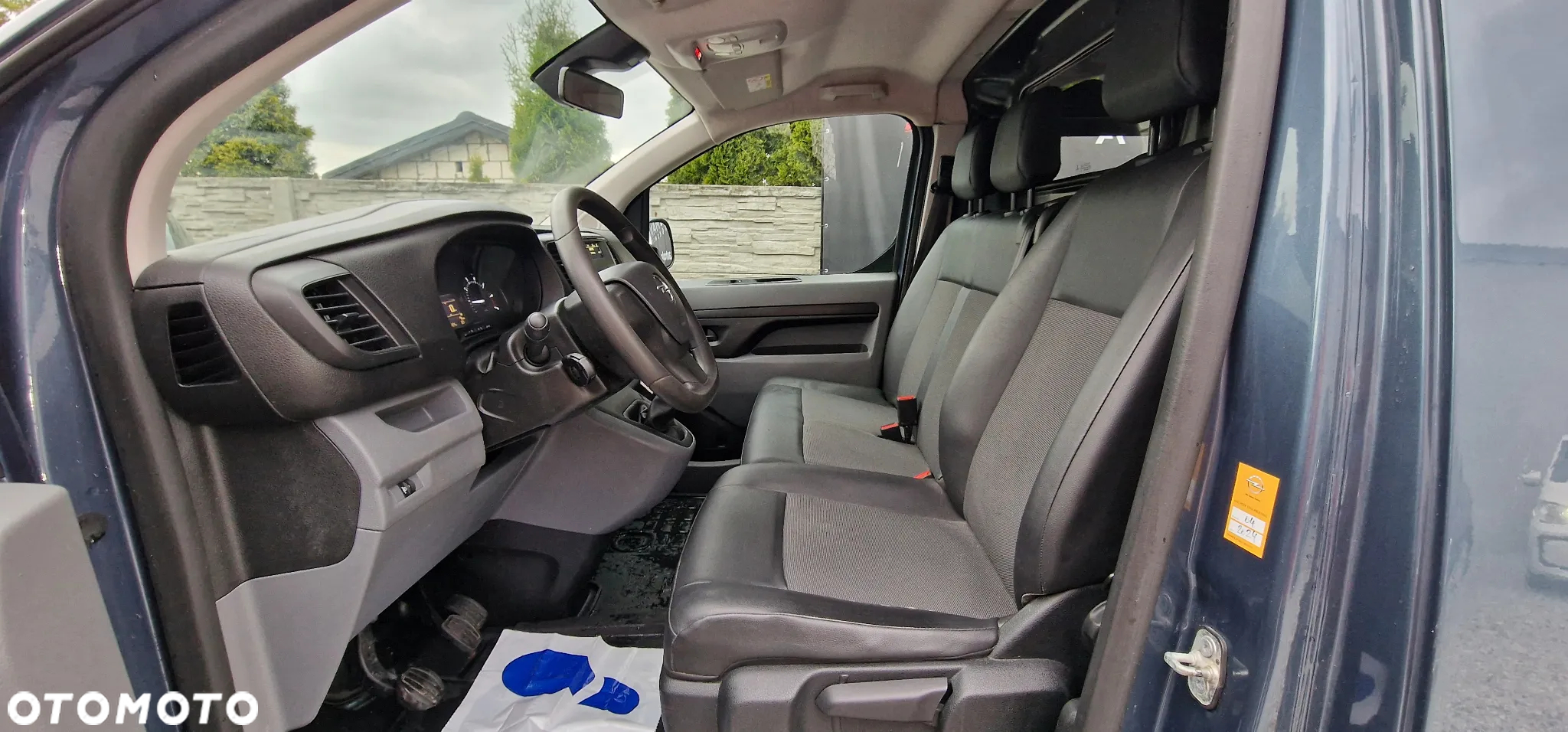 Opel Vivaro - 9