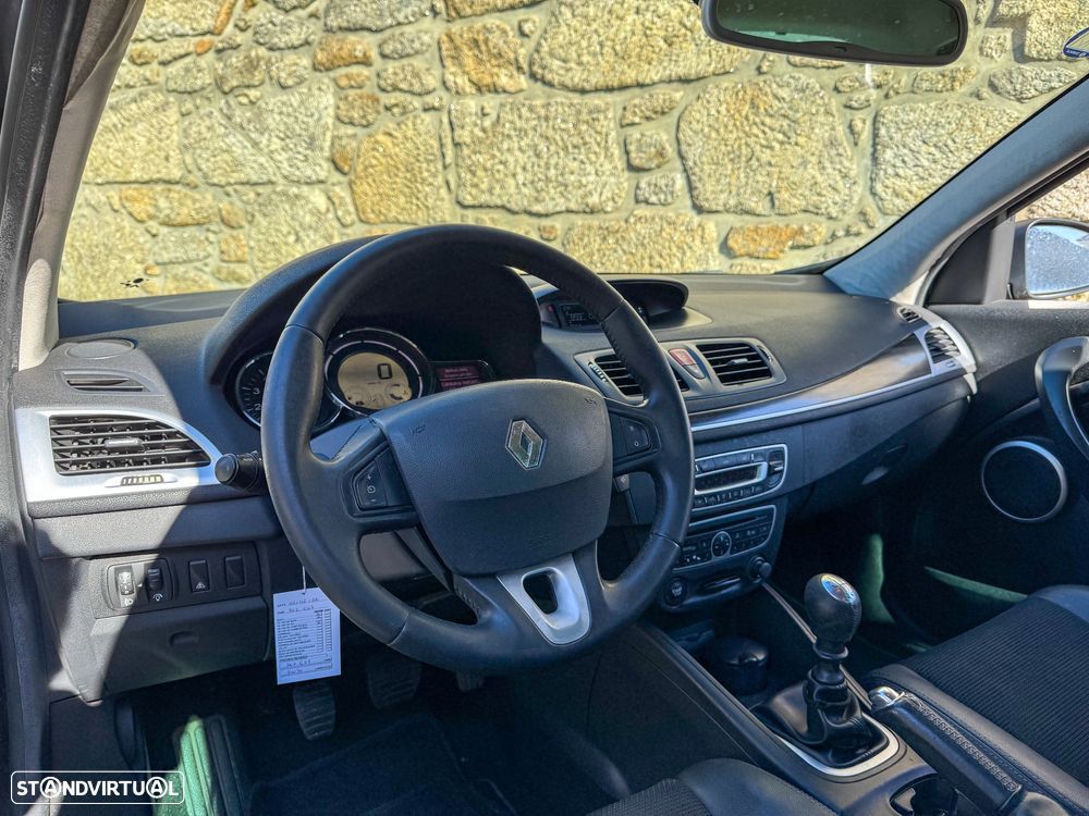 Renault Mégane 1.5 dCi Dynamique S - 8