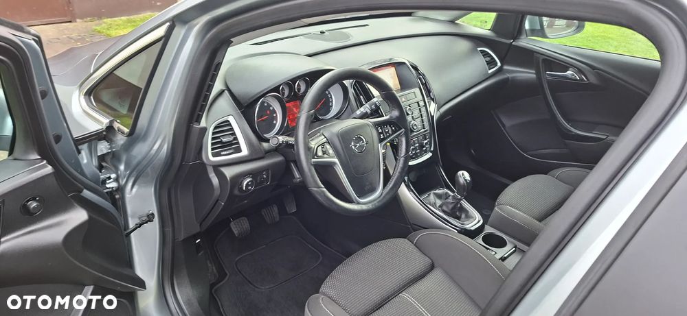 Opel Astra 1.4 Turbo Edition Sport - 24