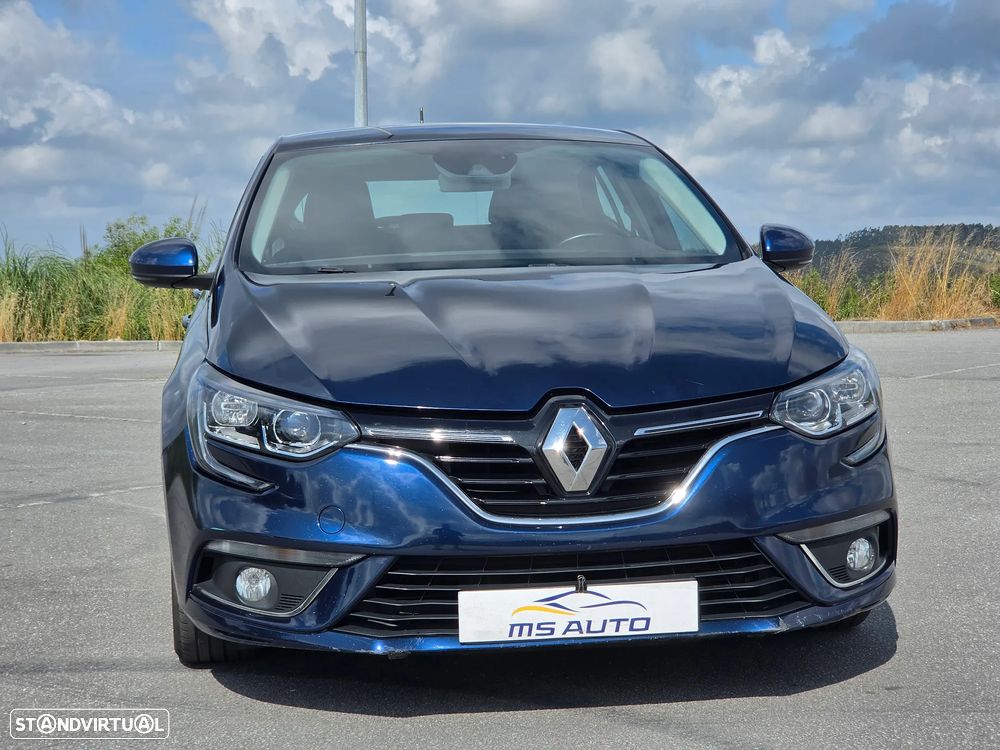 Renault Mégane ENERGY dCi 130 Start & Stop Bose Edition - 3