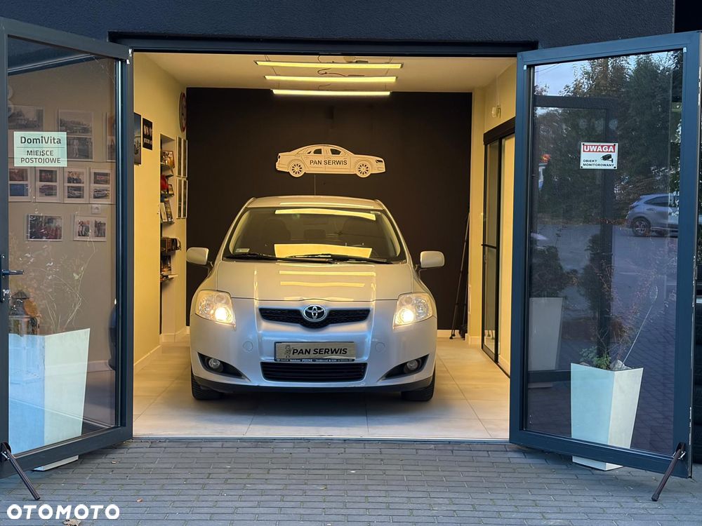 Toyota Auris 1.4 VVT-i Luna - 1