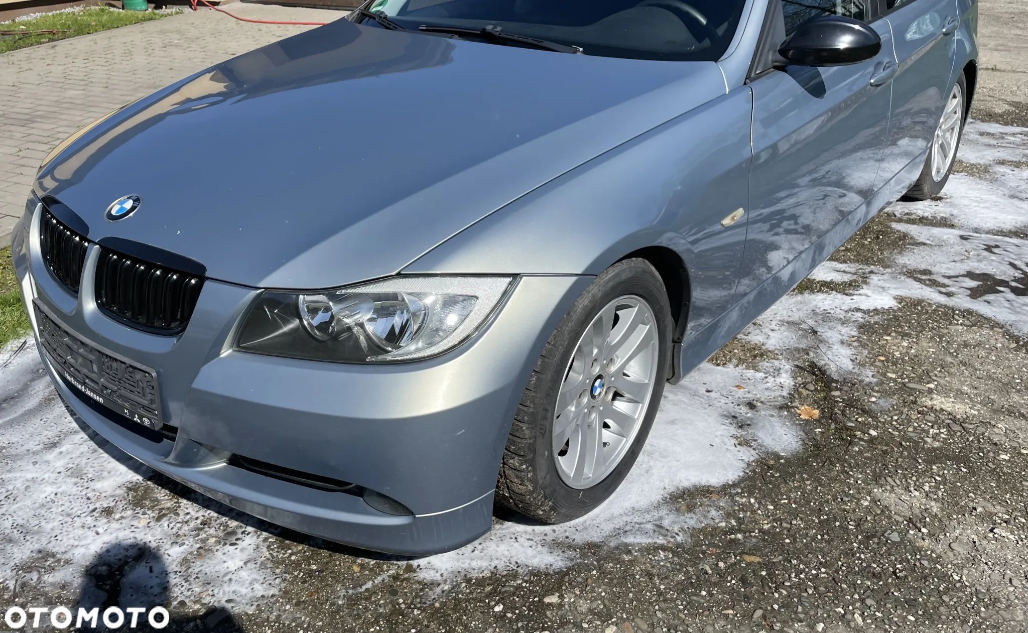 MASKA ZDERZAK PRZÓD BMW E90 SEDAN 2.0 N46B20B A34 ARKTIS METALLIC TITANSILBER - 1