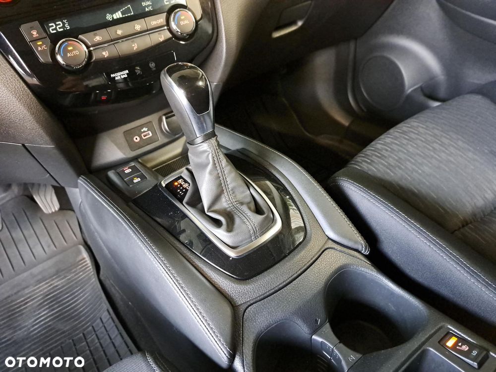 Nissan X-Trail 1.3 DIG-T N-Connecta 2WD DCT - 25