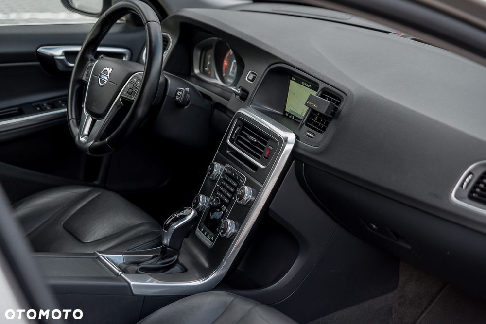 Volvo V60 - 14