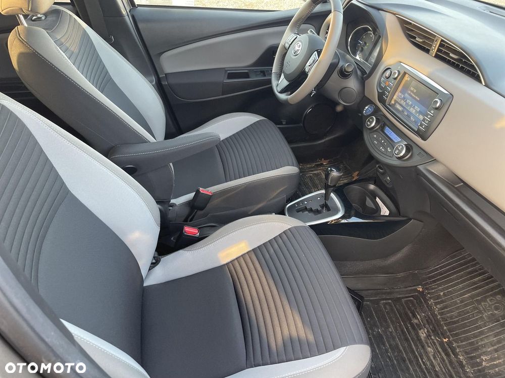 Toyota Yaris - 11