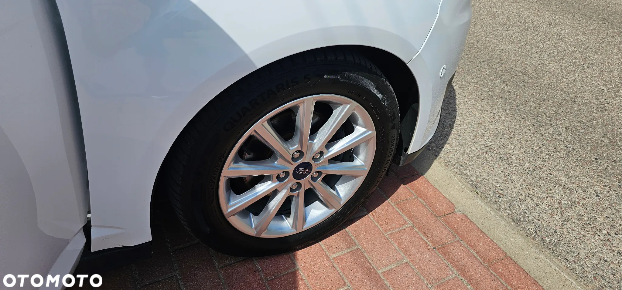Ford C-MAX 1.5 TDCi Titanium - 26