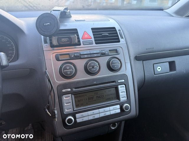 Volkswagen Touran 2007 photo 5
