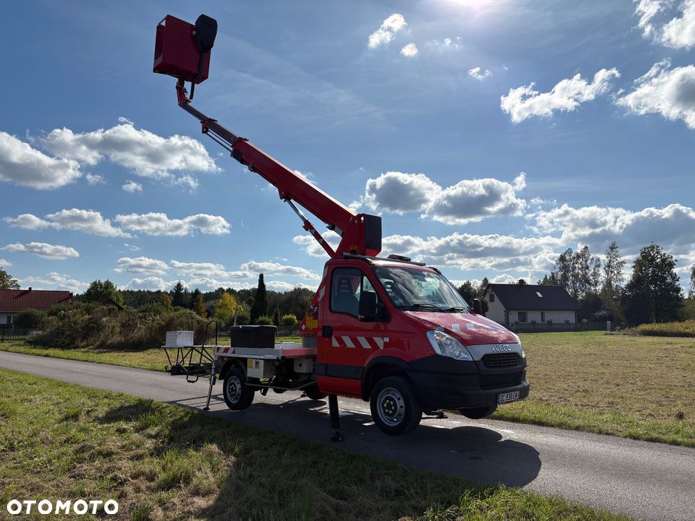 Iveco DAILY 35S11/Podnośnik koszowy/17m/Sprowadzony/Super stan - 12