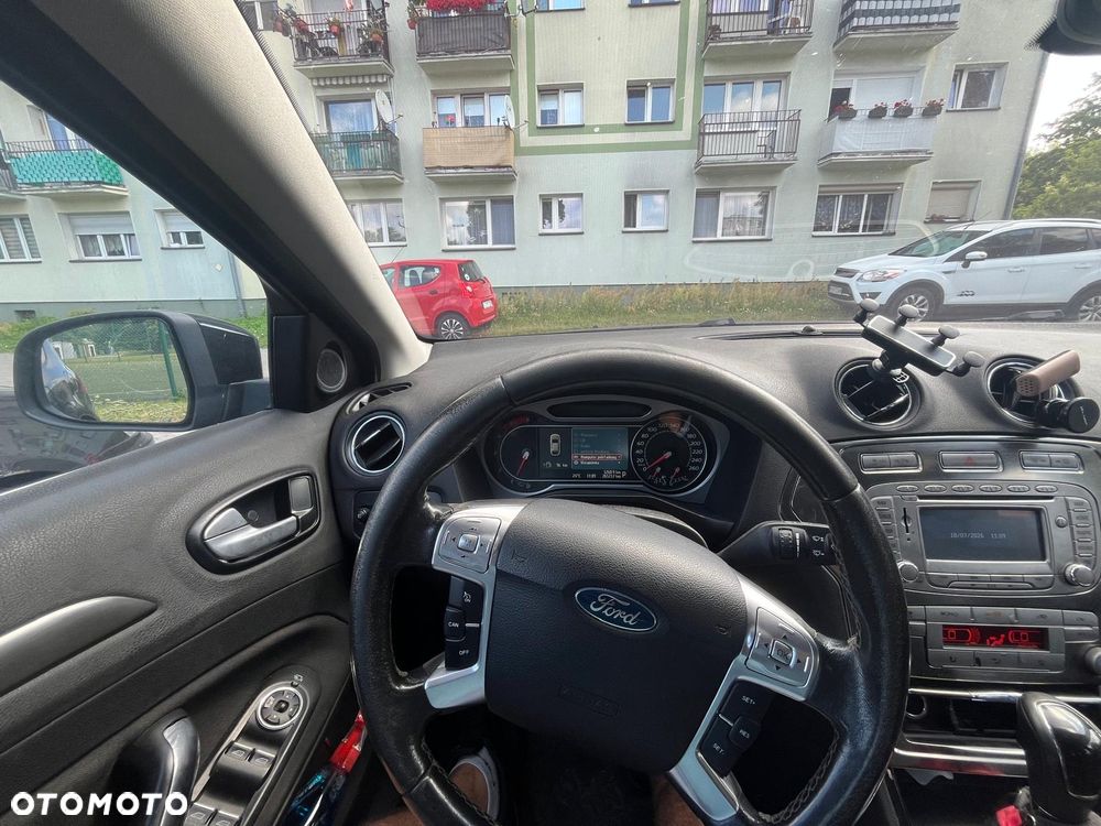 Ford Mondeo 2.0 TDCi Ghia - 4
