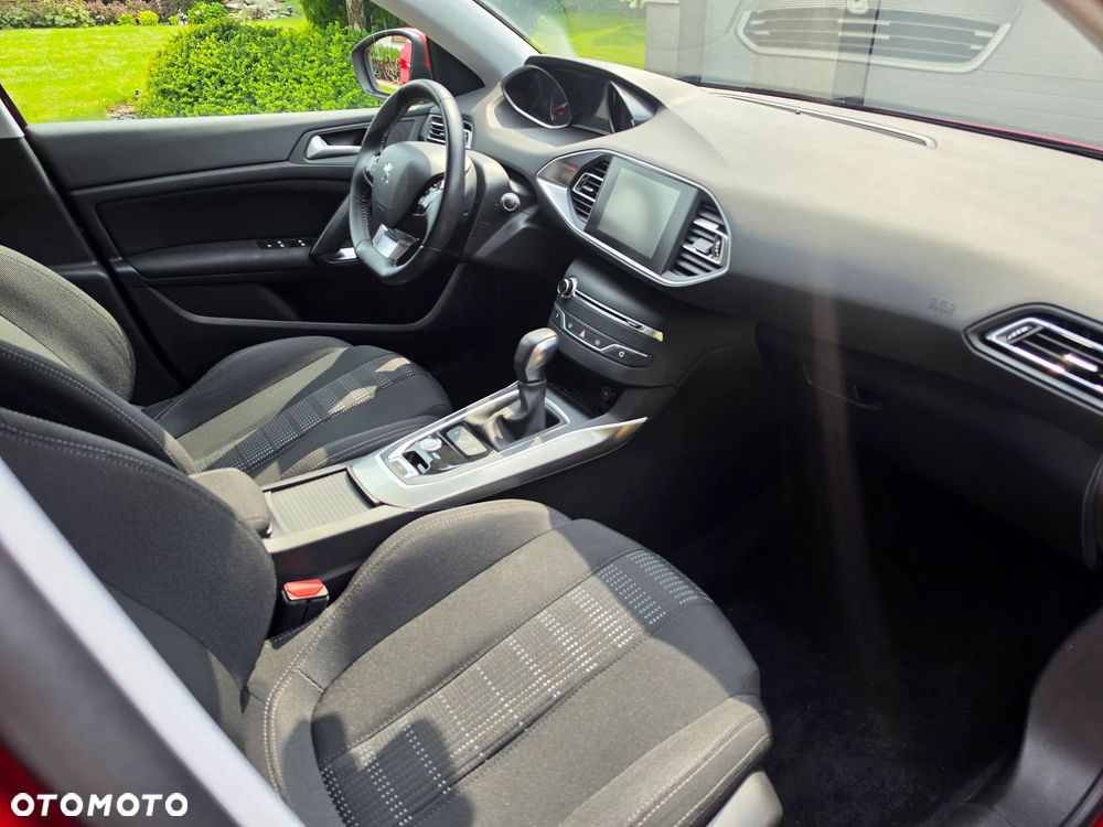 Peugeot 308 1.6 BlueHDi Allure S&S EAT6 - 9