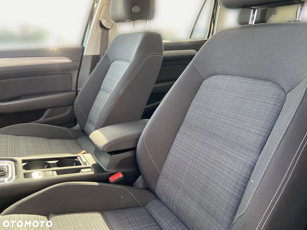 Volkswagen Passat 2.0 TSI Business DSG - 12
