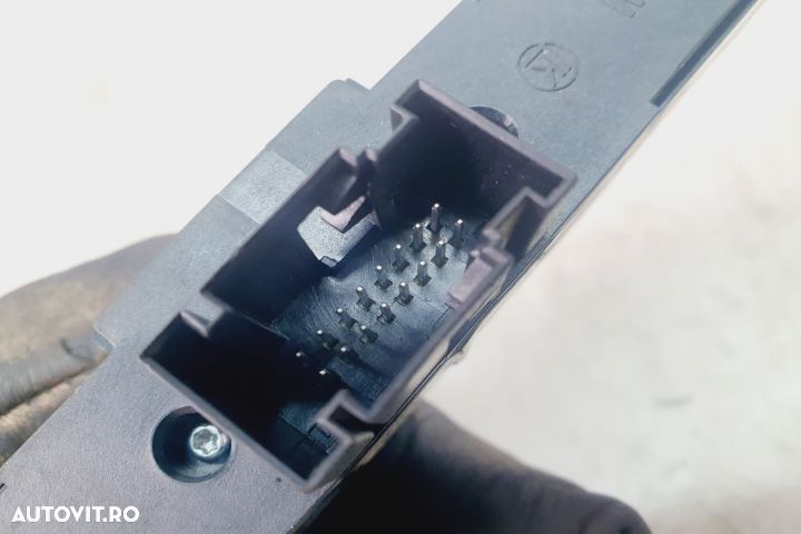 Buton avarii 13100105 03758075 Opel Astra H  [din 2004 pana  2007] seria - 4