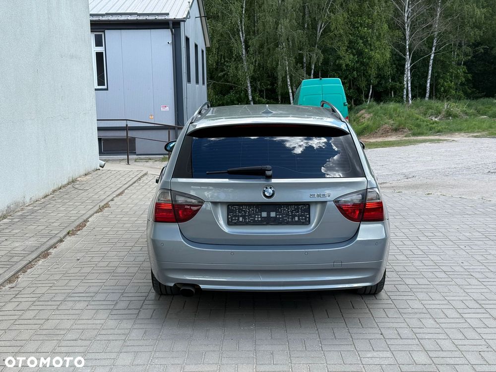 BMW Seria 3 318i - 7