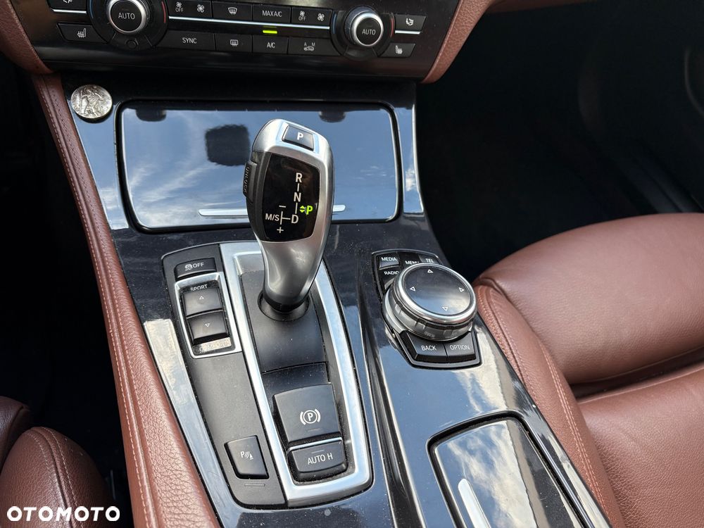 BMW Seria 5 520d xDrive Luxury Line - 25