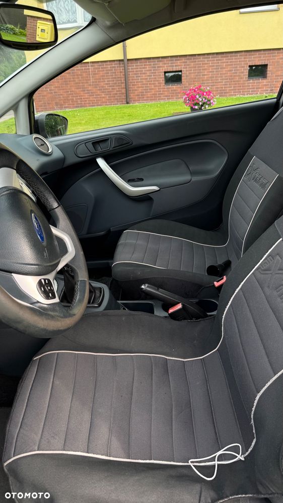 Ford Fiesta 1.25 Titanium - 10