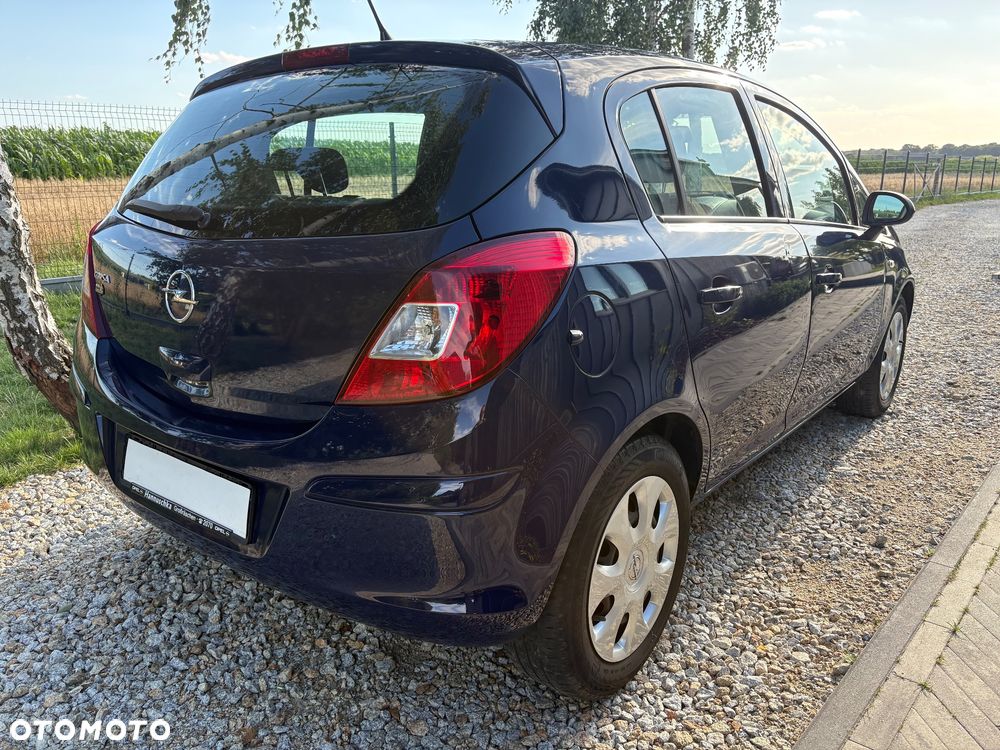 Opel Corsa 1.4 16V Color Edition - 2