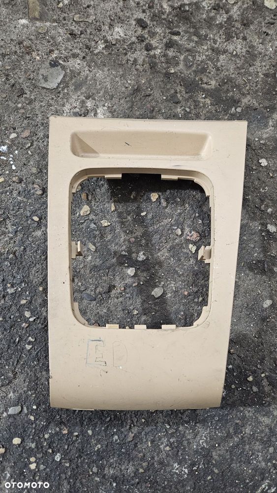 Ramka obudowa osłona wybieraka lewarka zmiany biegów opel zafira b - 1