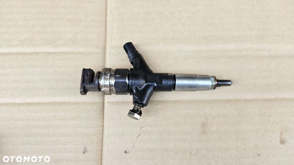 wtrysk wtryskiwacz 16613aa020 subaru - 1