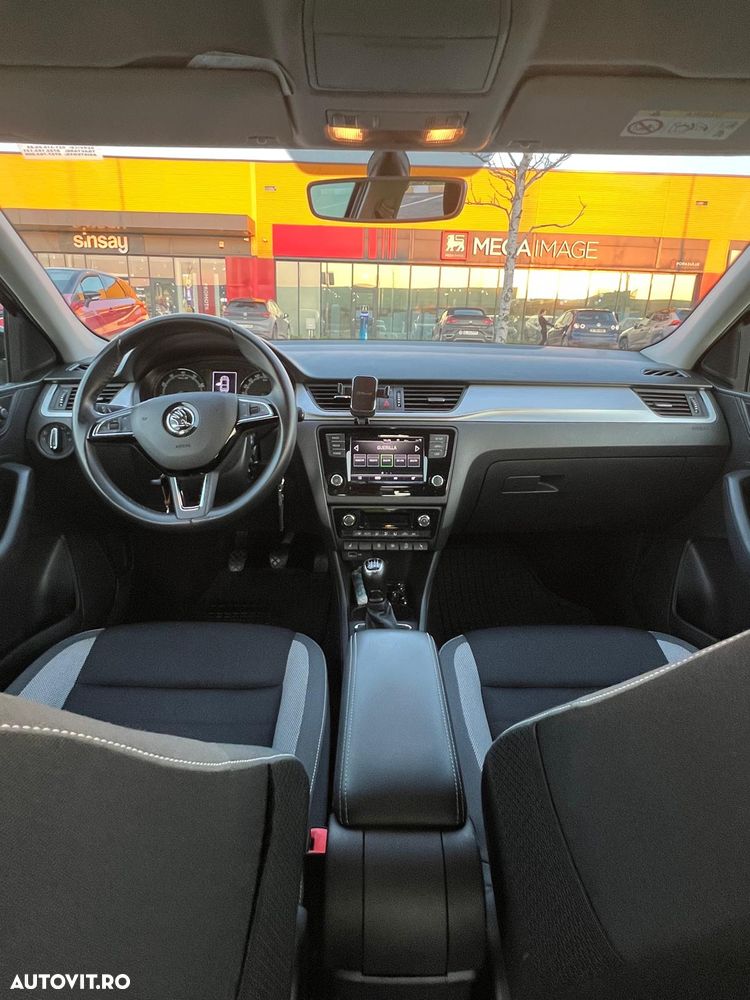 Skoda RAPID 1.0 TSI Style - 2