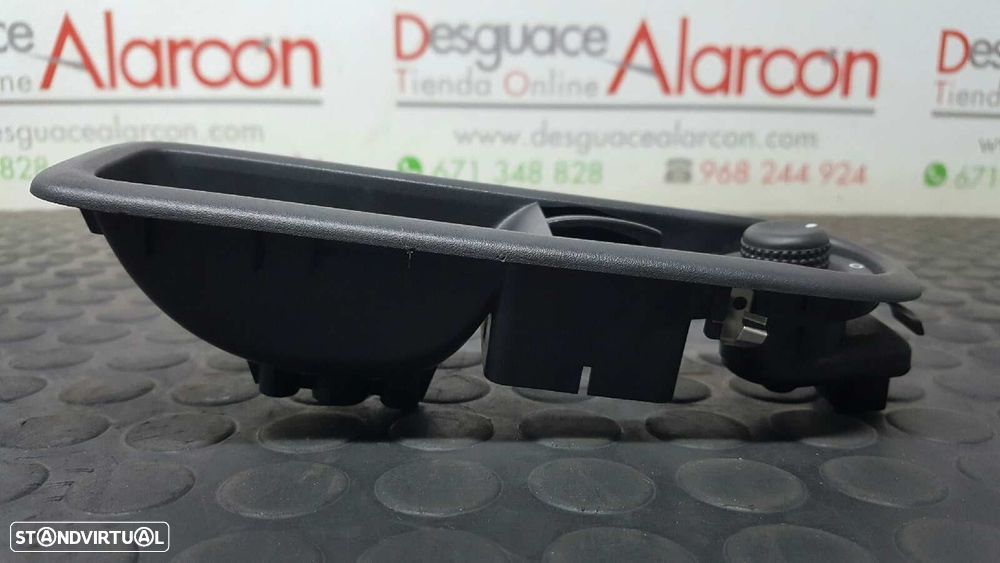 CONTROLADOR DE VISÃO TRASEIRA RENAULT CLIO III AUTHENTIQUE - 5