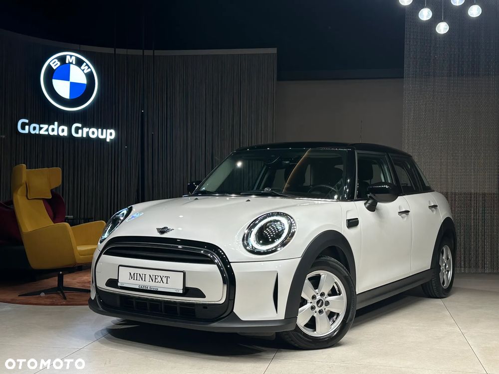 MINI Cooper Standard - 1