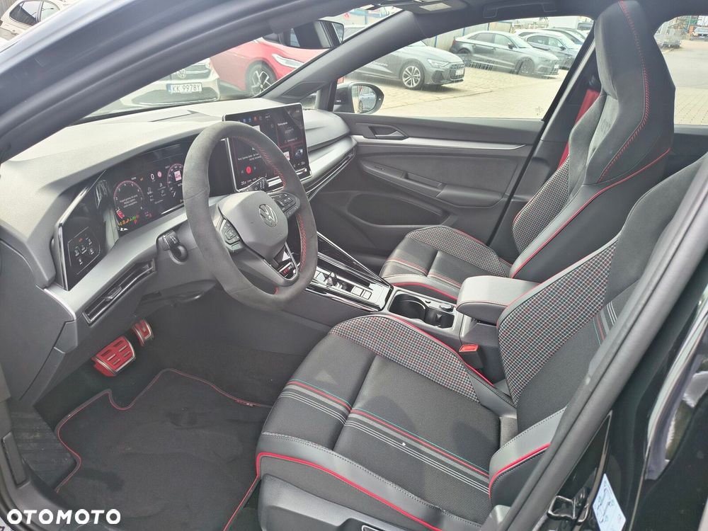 Volkswagen Golf 2.0 TSI GTI Edition 50 DSG - 16