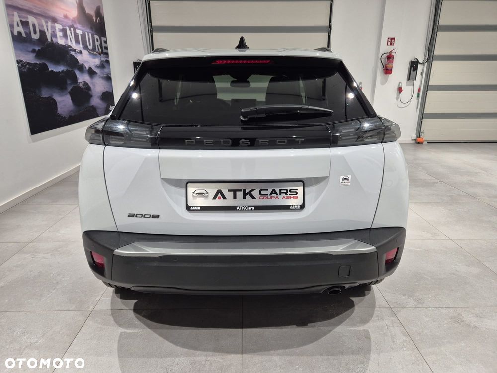 Peugeot 2008 PureTech 100 Allure S&S BVM6 - 18