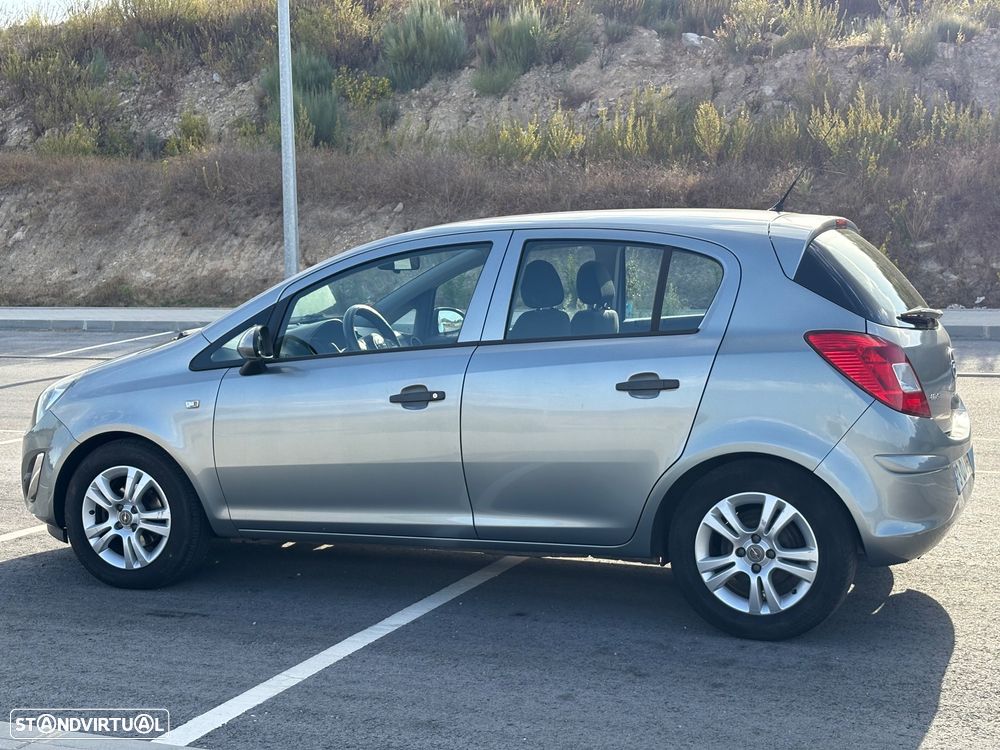 Opel Corsa 1.2 Go! FlexFuel - 14