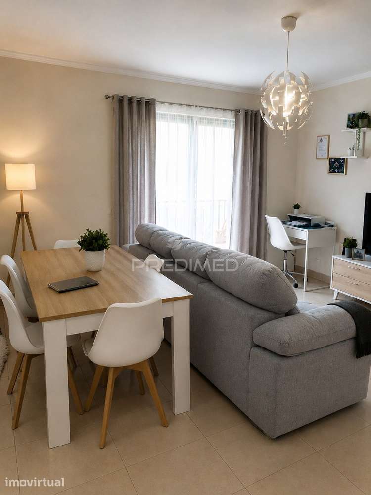 Apartamento T3 com Garagem Box Dupla e Sótão | Mira de Aire - Grande imagem: 2/29