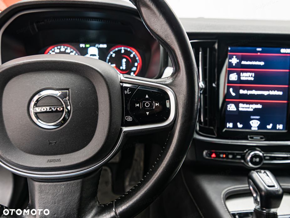 Volvo S90 D4 Inscription - 16