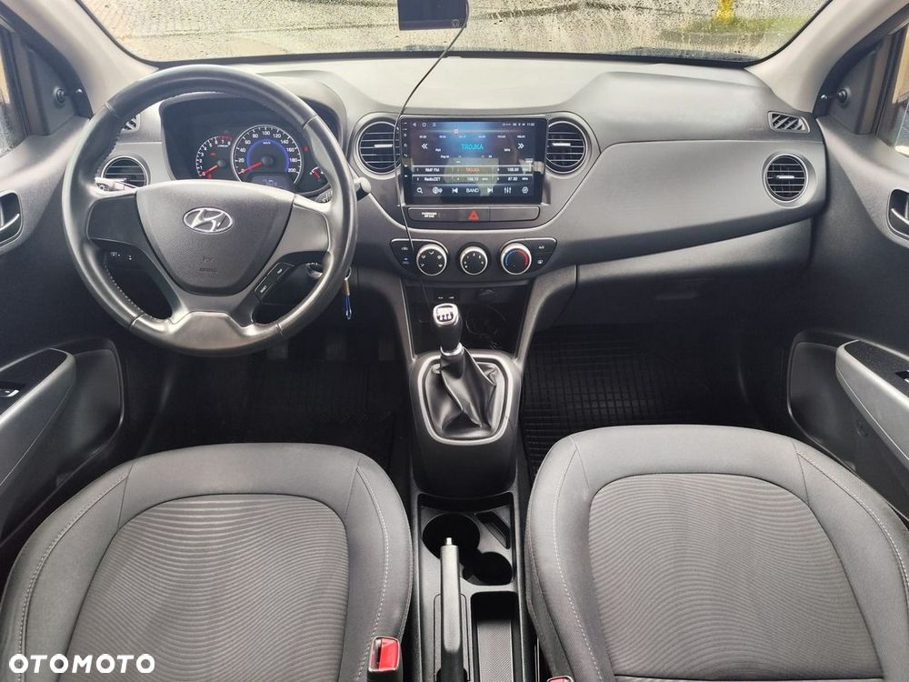 Hyundai i10 - 12