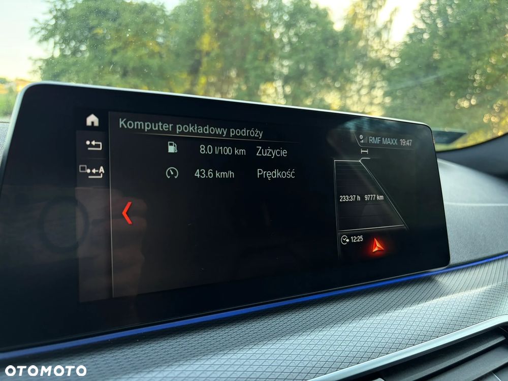 BMW Seria 5 520d xDrive Sport - 35