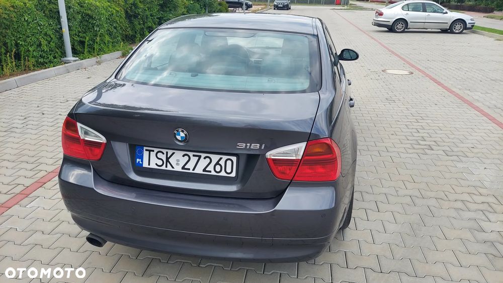 BMW Seria 3 318i - 16