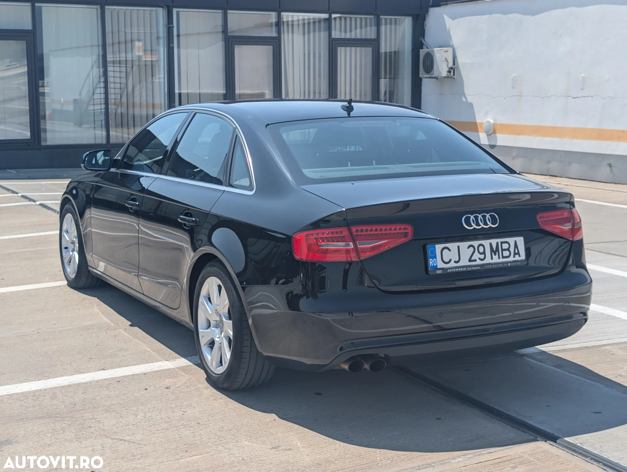 Audi A4 2.0 TDI B8 - 6