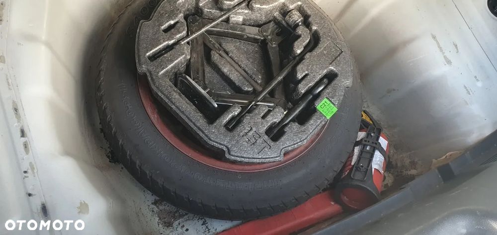 Hyundai Elantra 1.6 Classic + - 18