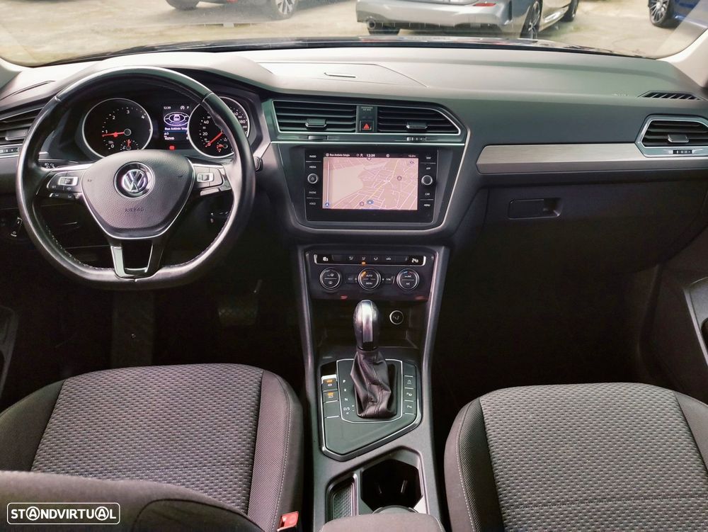 VW Tiguan Allspace 2.0 TDI Confortline DSG - 8