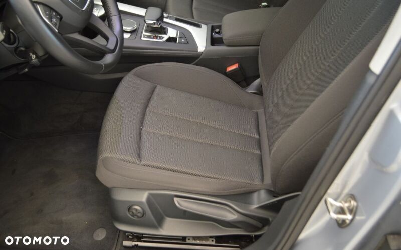 Audi A4 Limousine - 5