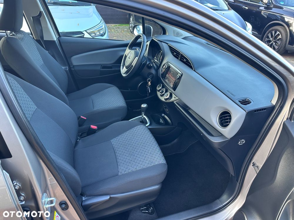 Toyota Yaris - 18