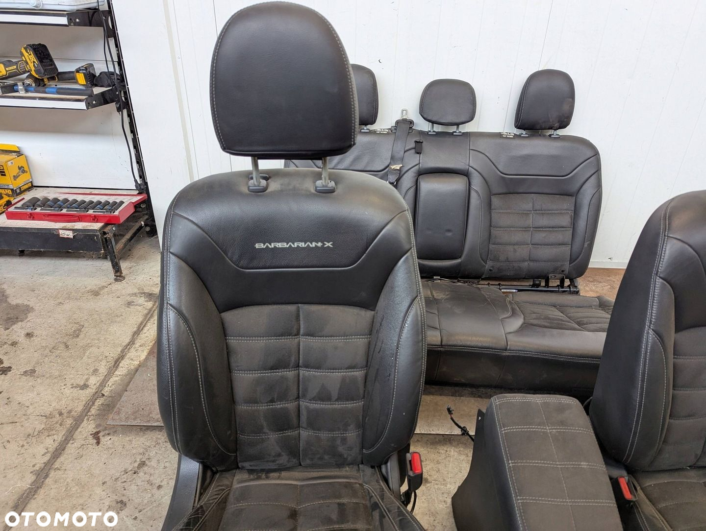 Mitsubishi L200 V Triton 2019-2023 Fotele Kanapa BarbarianX UK - 3