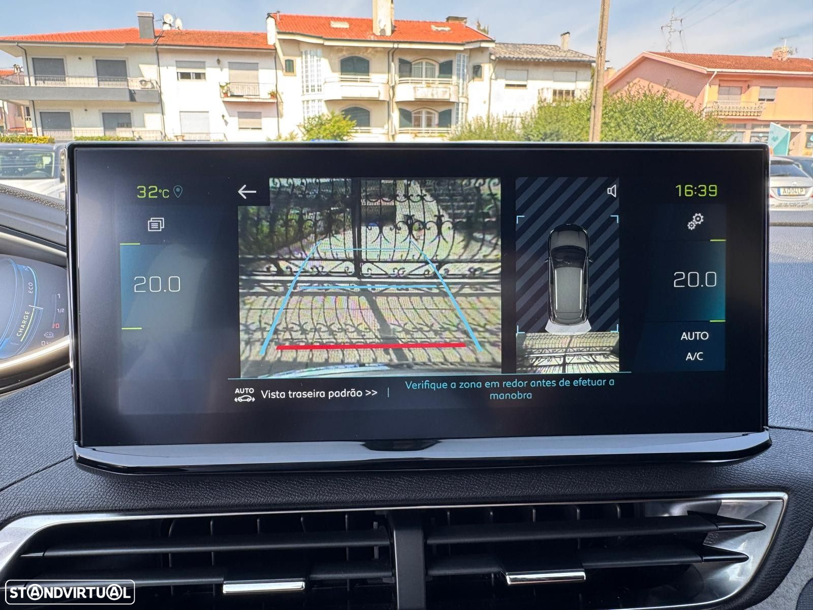 Peugeot 3008 1.6 Hybrid GT e-EAT8 - 26