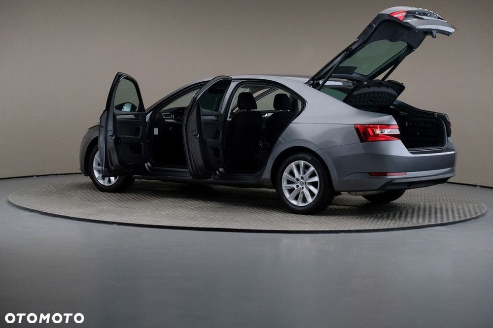 Skoda Superb 1.5 TSI Ambition DSG - 7