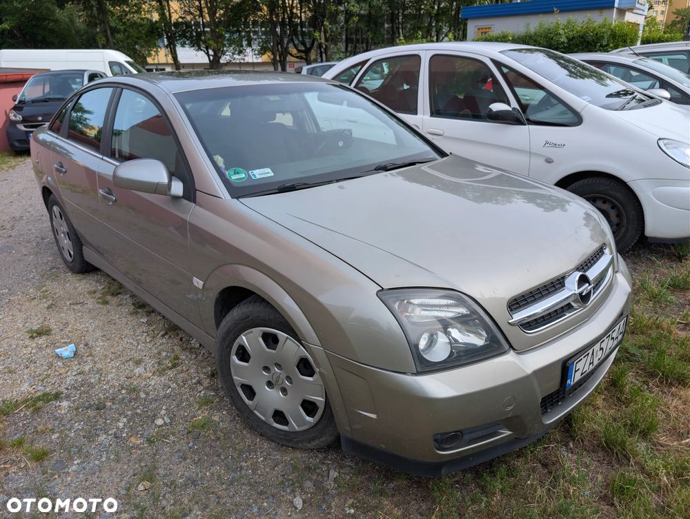 Opel Vectra 2.2 - 3