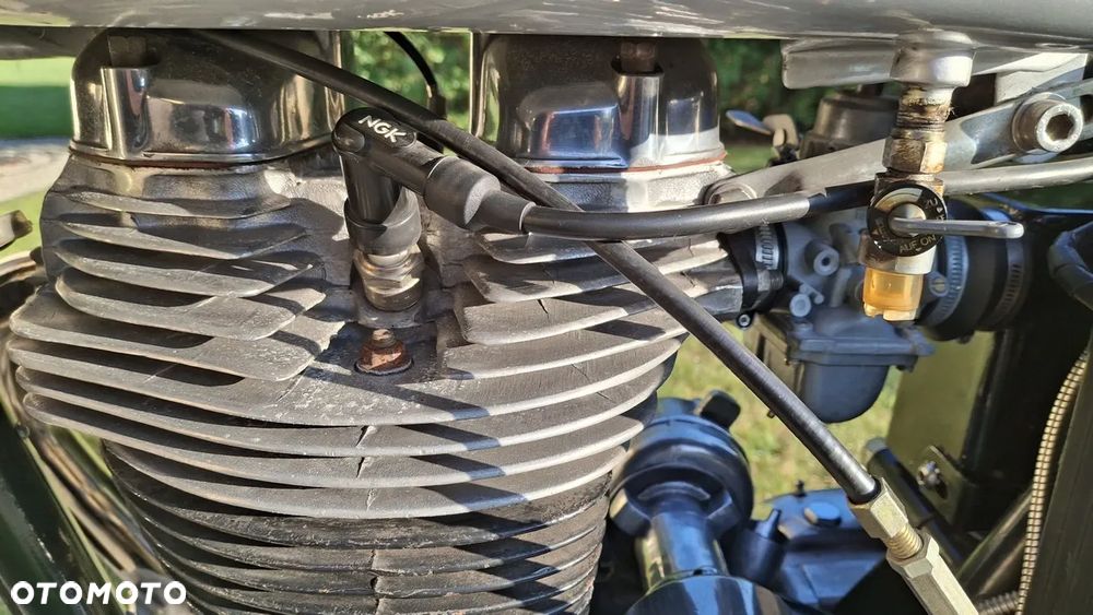 Royal Enfield Bullet - 12