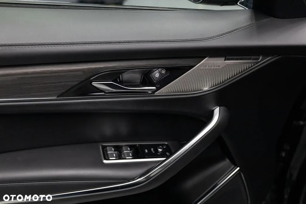 Jaguar F-Pace P250 AWD R-Dynamic Black - 11