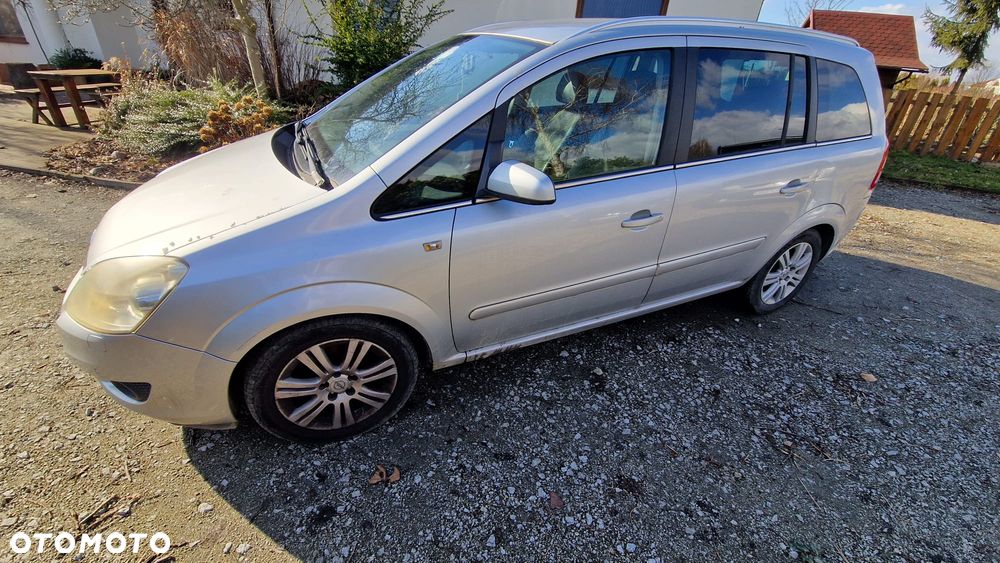 Opel Zafira - 13