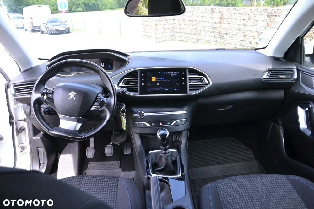 Peugeot 308 - 13